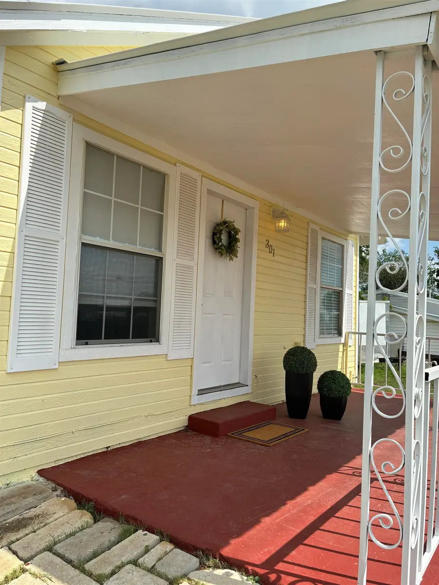 301 N Rhomberg, Burnet, TX 78611 - #3