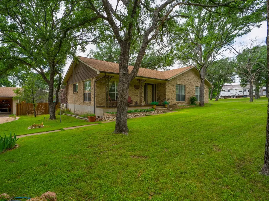 332 Panorama, Buchanan Dam, TX 78609 - #2