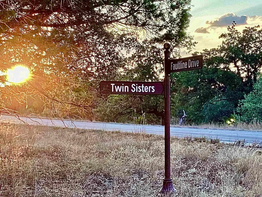 1603 Twin Sisters, Horseshoe Bay, TX 78657 - #2