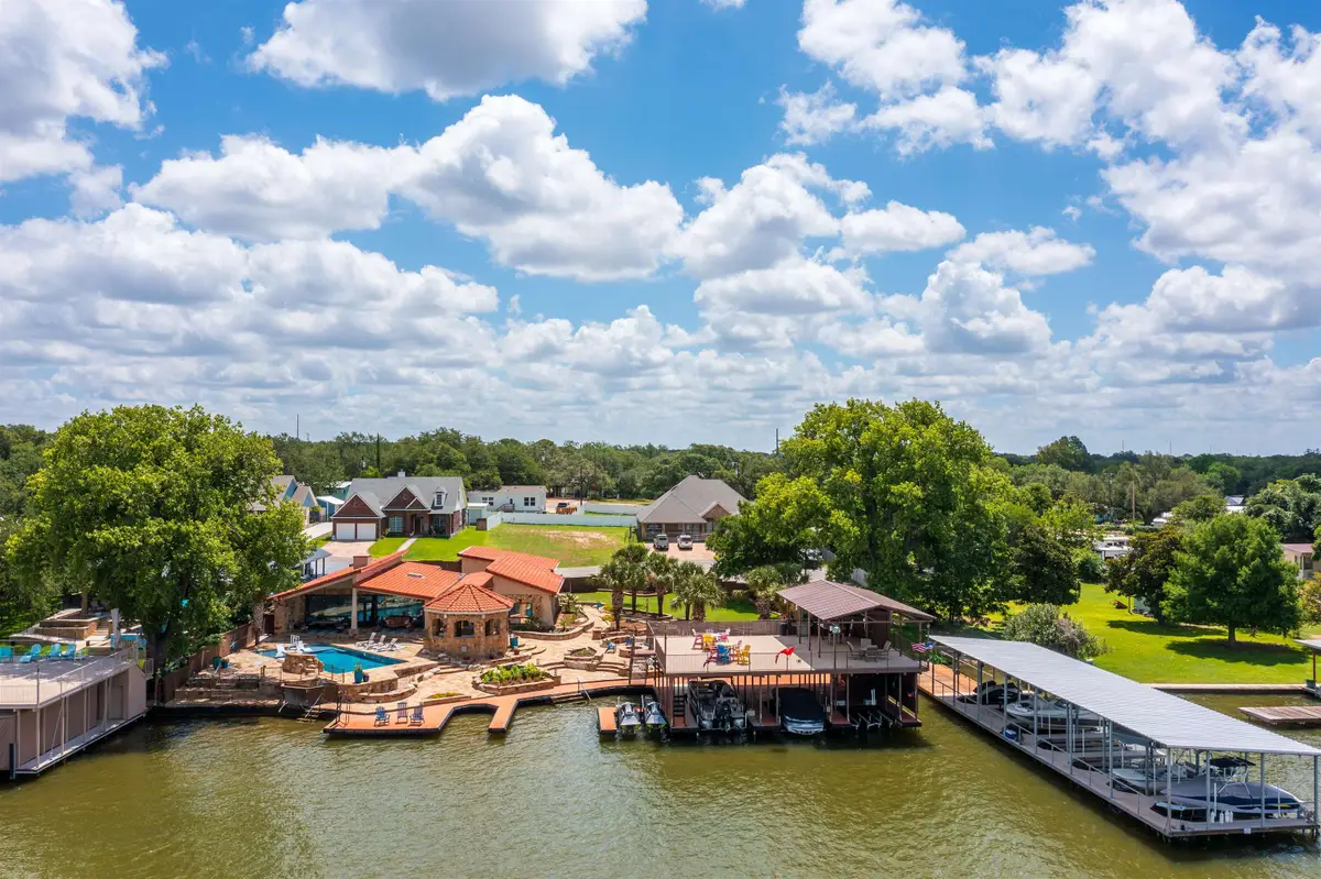 136 Hidden Oaks Dr, Kingsland, TX 78639 - #1