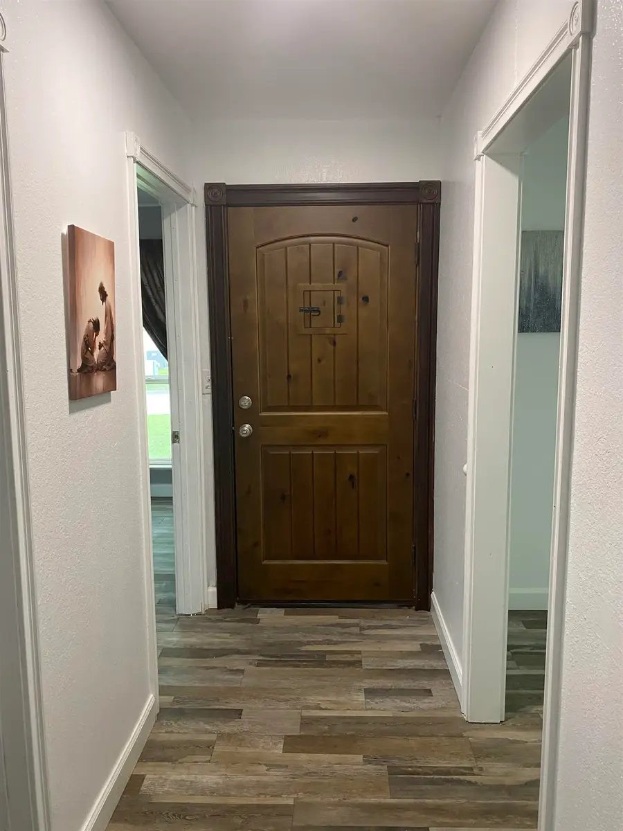 725 N West, Burnet, TX 78611 - #3