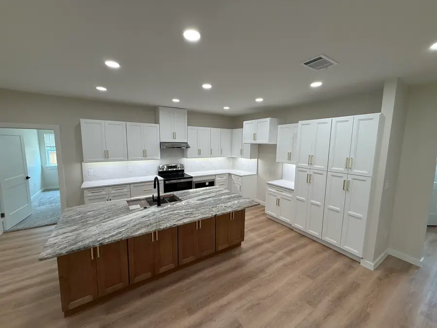 508 S Main Street, Burnet, TX 78611 - #3