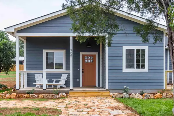 705 Flag Street, Llano, TX 78643
