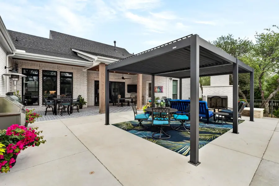 305 Spicewood Trails Dr, Spicewood, TX 78669 - #2