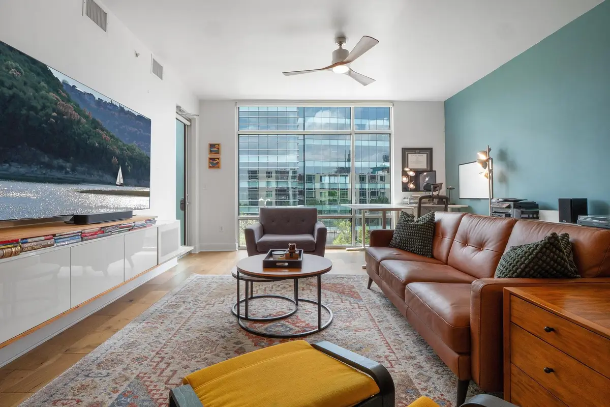 210 Lee Barton Dr, Austin, TX 78704 - #1