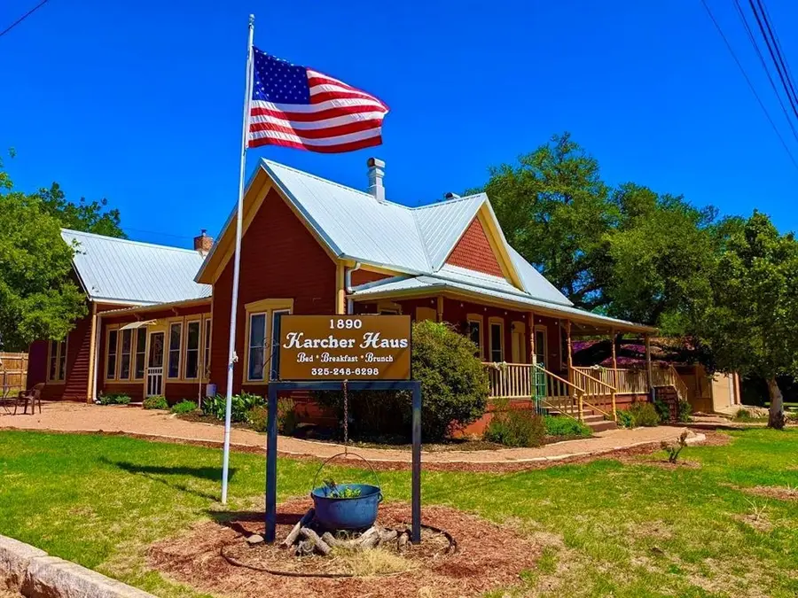 1307 Wright Street, Llano, TX 78643 - #2