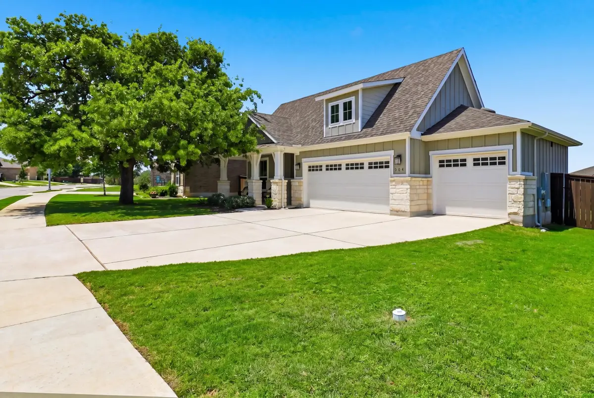 304 Fiddleneck Rd, Marble Falls, TX 78654 - #1