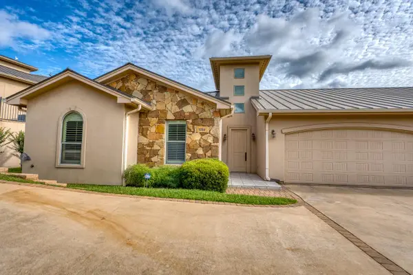 129 Hi Valley, Horseshoe Bay, TX 78657