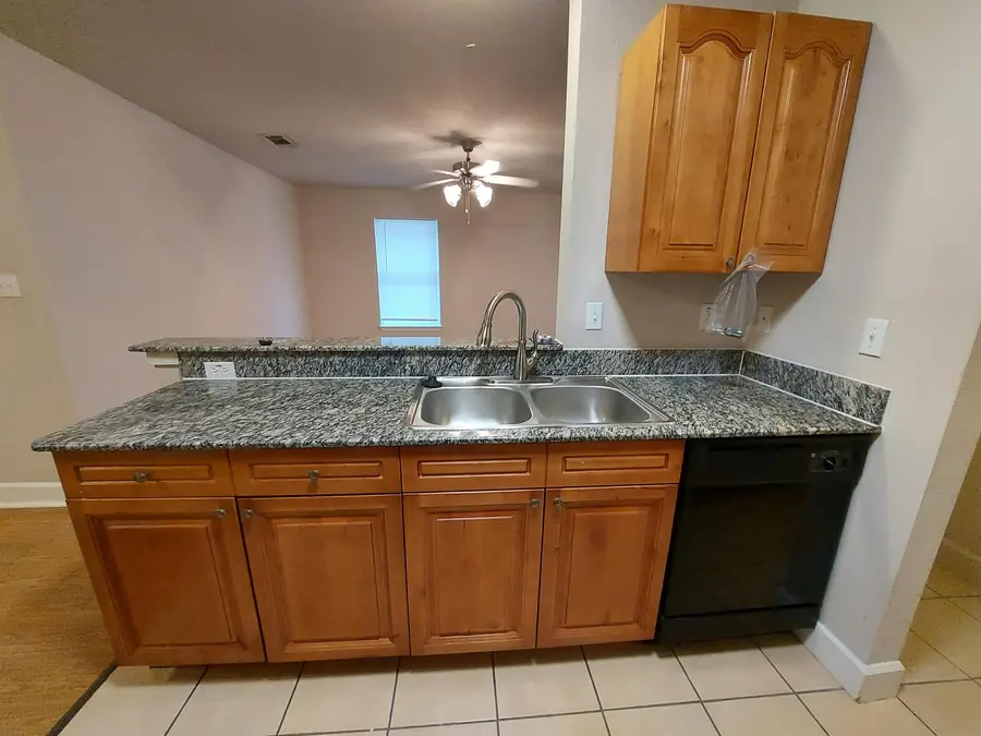 706 B Claremont, Marble Falls, TX 78654 - #3