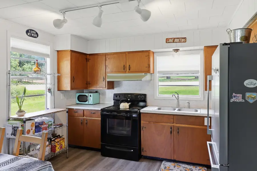 711 Lakewood Dr., Burnet, TX 78611 - #3