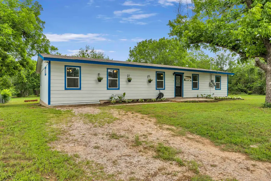 1002 S Pierce Street, Burnet, TX 78611 - #3