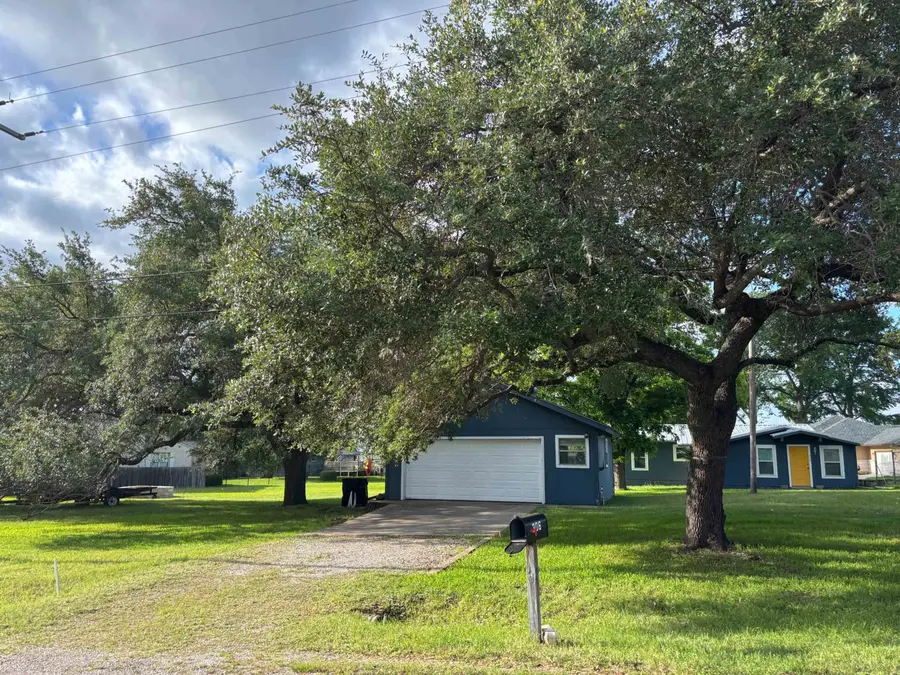 306 Beach Dr Drive, Sunrise Beach Village, TX 78643 - #2