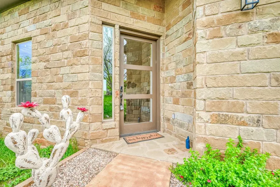 302 Parallel Circle, Horseshoe Bay, TX 78657-0000 - #2