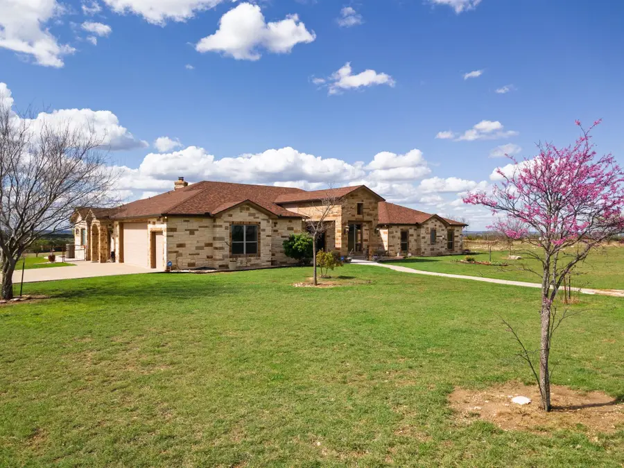 5450 County Road 101, Lampasas, TX 76550 - #3