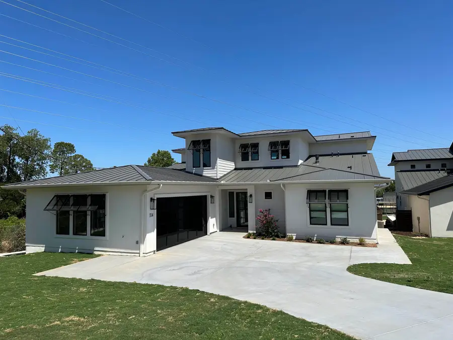 114 Captains Cove, Horseshoe Bay, TX 78657 - #2