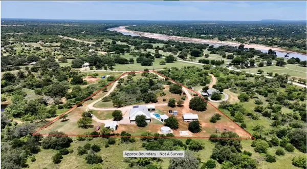 116 County Road 117 Road, Llano, TX 78643-1271