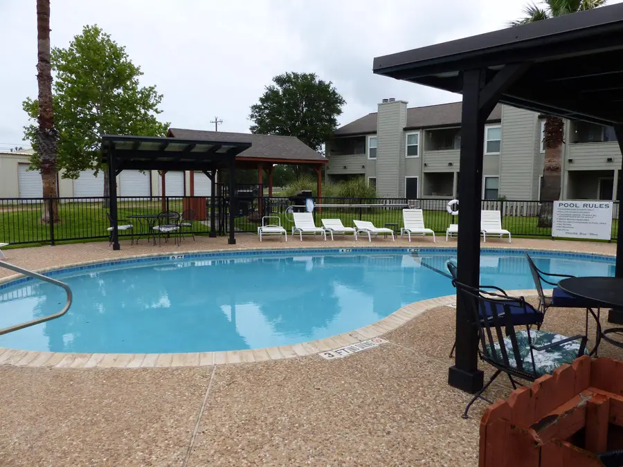 604 Highcrest Drive, Granite Shoals, TX 78654 - #2