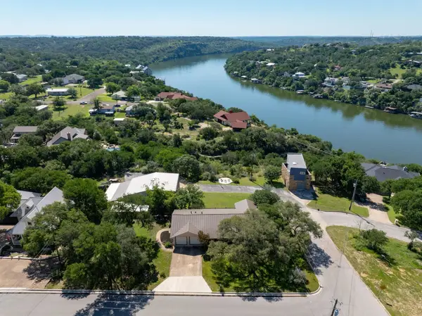 309 Cliff Circle, Marble Falls, TX 78654