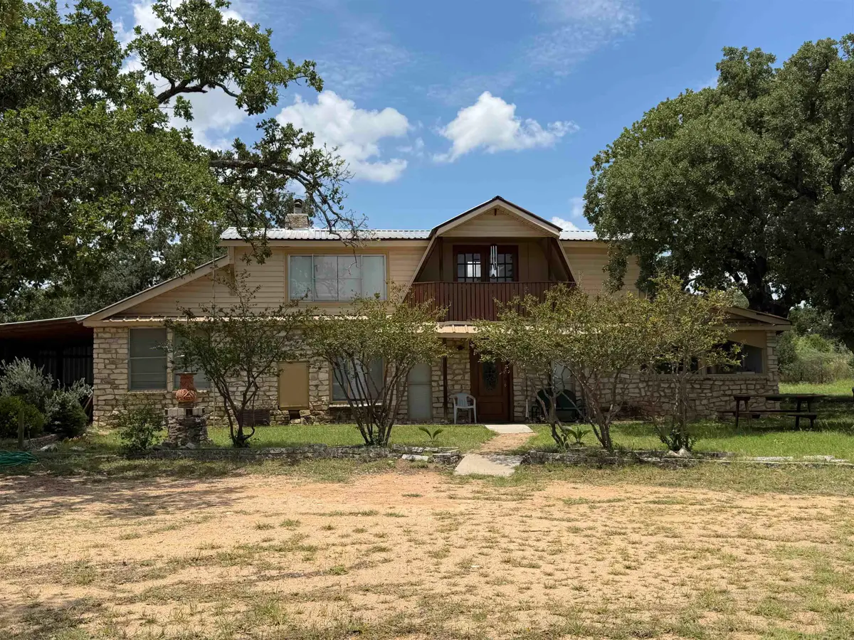 445 Wood Forest Dr, Kingsland, TX 78639 - #1