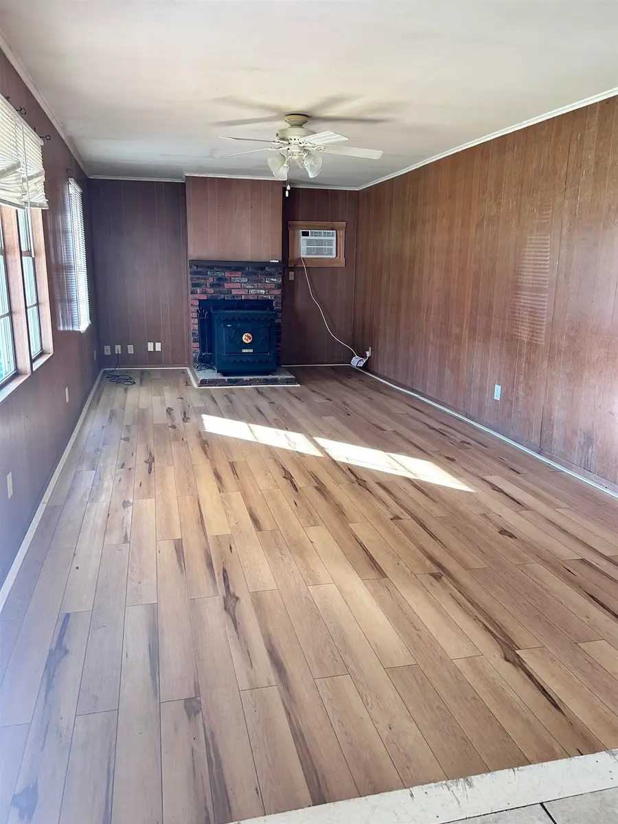 118 E Pine Drive, Granite Shoals, TX 78654 - #2