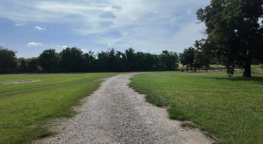 310 S Hall St., Richland Springs, TX 76801 - #3