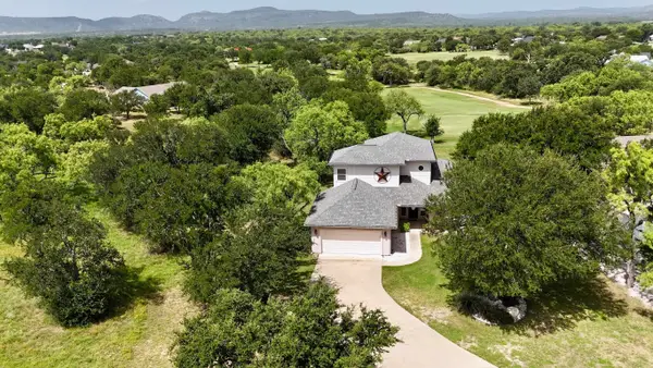 101 Tule Lake Lane Lane, Kingsland, TX 78639