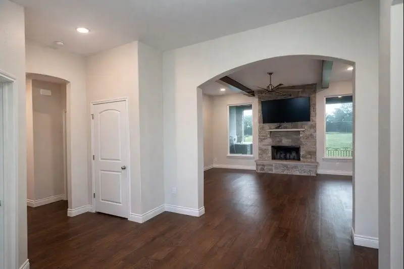 312 Sunrise Hls, Lampasas, TX 76550 - #2
