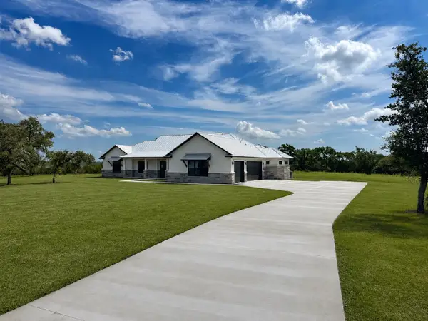 396 Burnet Oaks Drive, Burnet, TX 78611