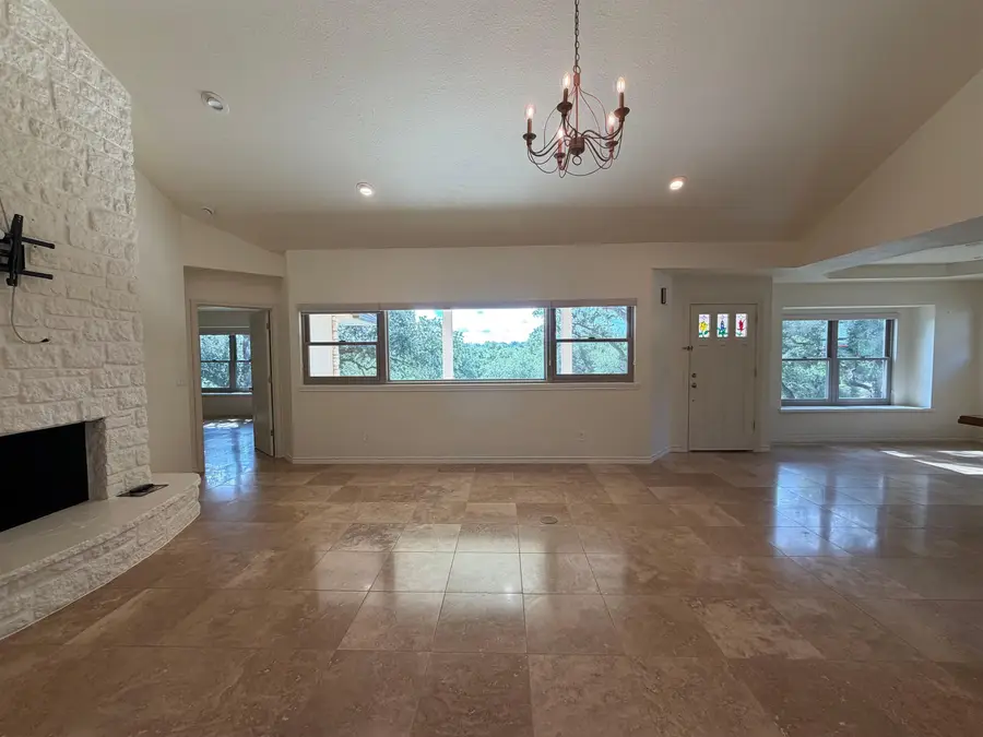 100 Cross Bow, Horseshoe Bay, TX 78657 - #2