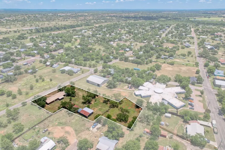 506 E Wallace Street, Llano, TX 78643 - #2