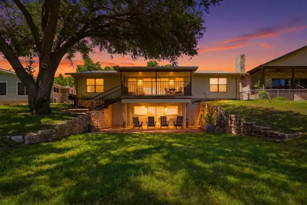 3000 River Oaks Drive, Kingsland, TX 78639