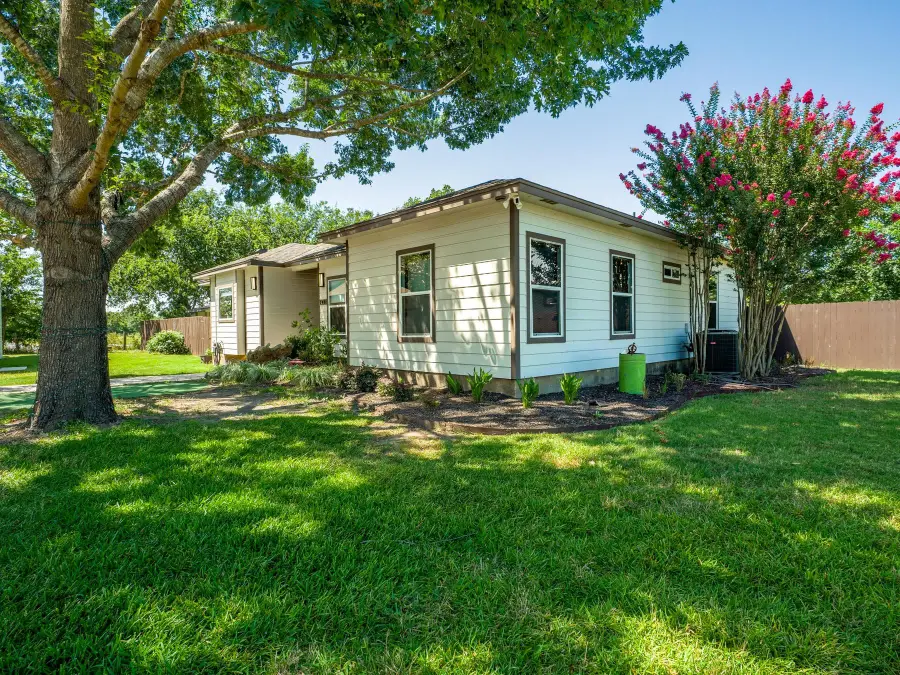 146 Meadow Ln, Marble Falls, TX 78654 - #3