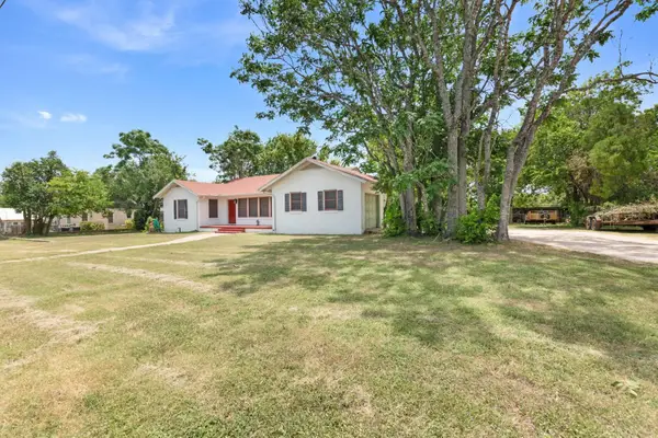 900 N Main, Burnet, TX 78611-6747