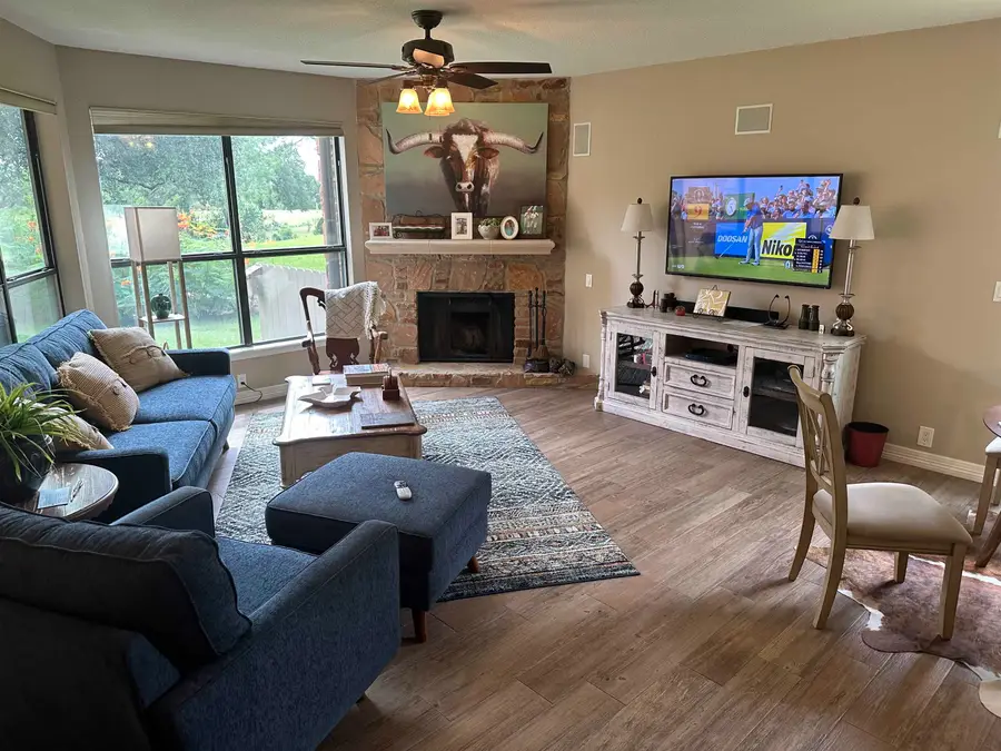 107 Lachite, Horseshoe Bay, TX 78657-6283 - #3