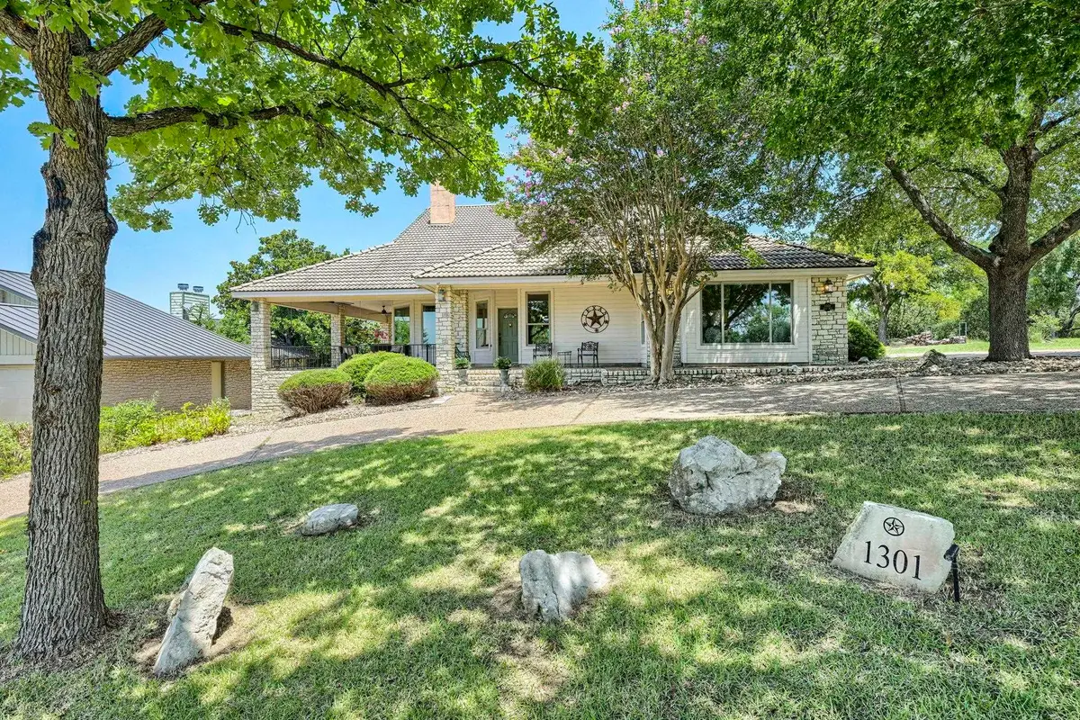 1301 That Away, Horseshoe Bay, TX 78657 - #1