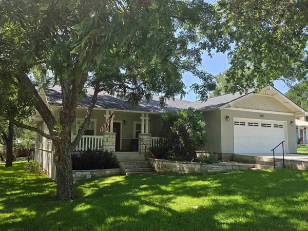 1102 F Avenue, Marble Falls, TX 78654