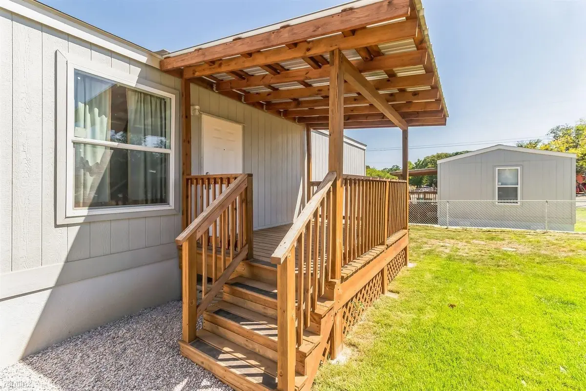 109 E Briar Drive, Granite Shoals, TX 78654 - #1