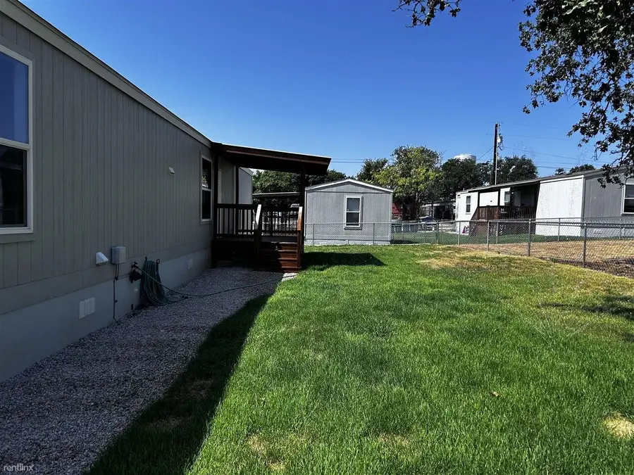 109 E Briar Drive, Granite Shoals, TX 78654 - #2