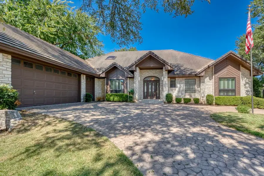 103 Southern Spur, Horseshoe Bay, TX 78657-0000 - #2