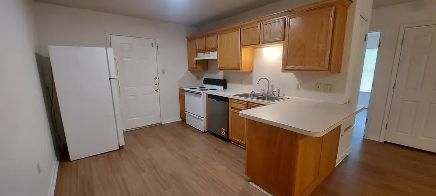 404 B Ave S, Marble Falls, TX 78654 - #3