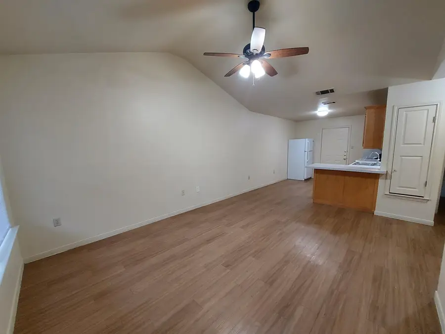 406 B Ave S, Marble Falls, TX 78654 - #3
