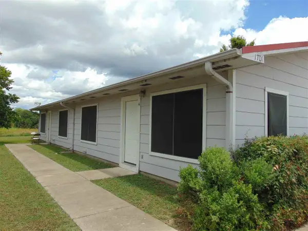 1703A Johnson, Marble Falls, TX 78654