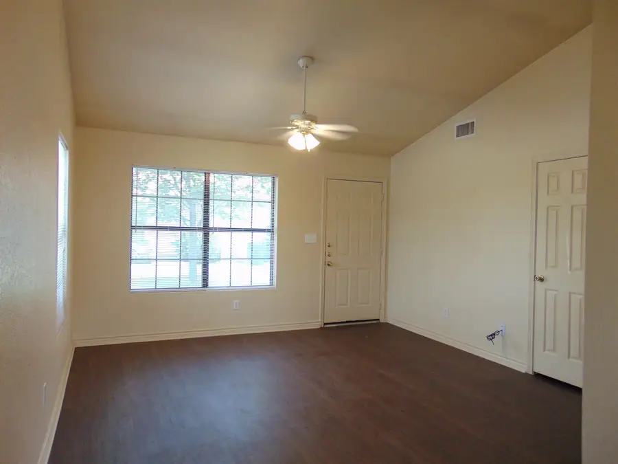 1703A Johnson, Marble Falls, TX 78654 - #3