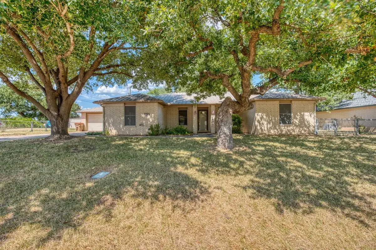 2224 Ridgeview, Kingsland, TX 78639 - #1