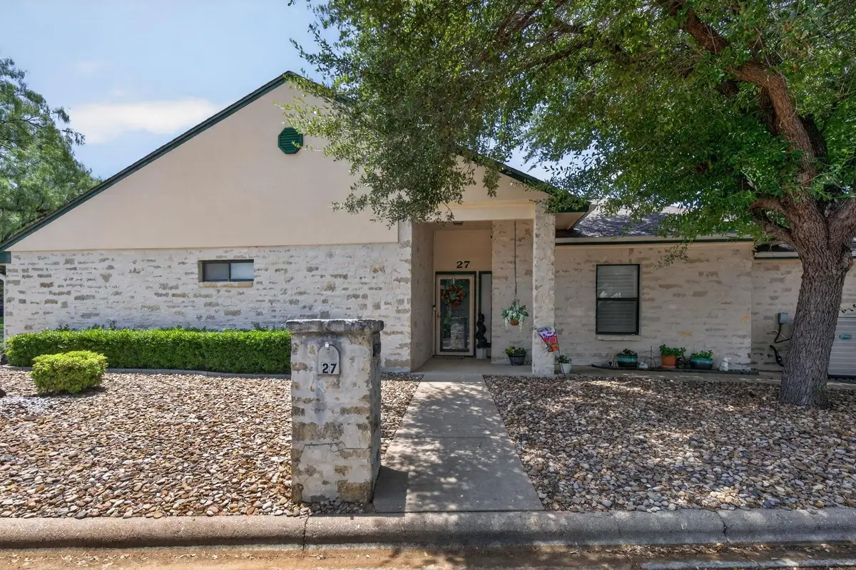 27 Fairway Lane, Meadowlakes, TX 78654 - #1