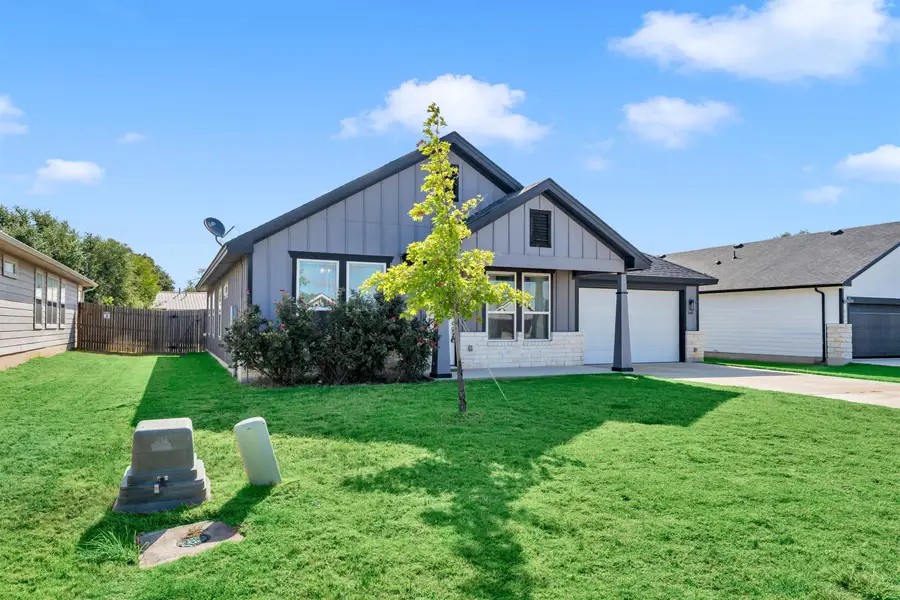 449 Dove Trail, Bertram, TX 78605 - #2