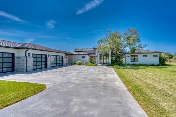 172 Westgate Loop, Horseshoe Bay, TX 78657
