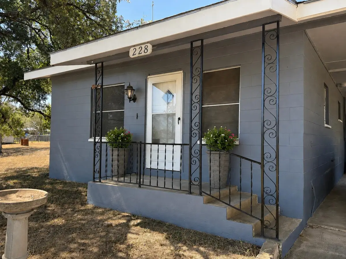 228 E Bluebriar, Granite Shoals, TX 78654-2118 - #1