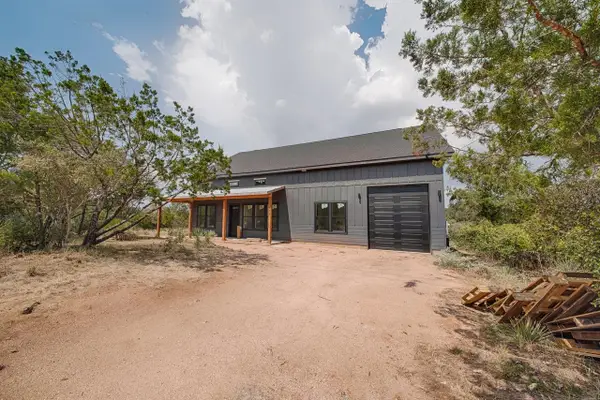 126 W Briarway Drive, Granite Shoals, TX 78654
