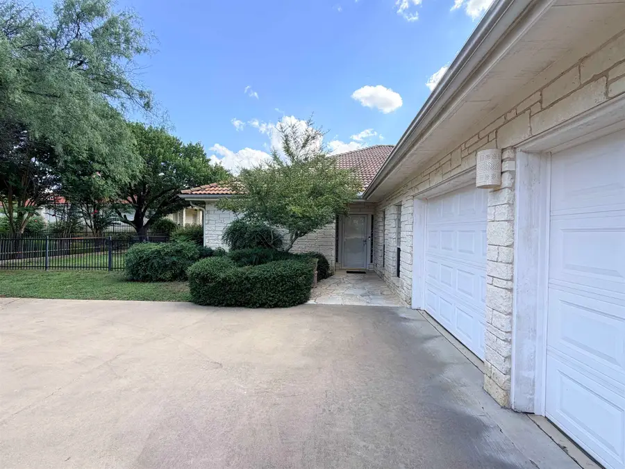 1404 Hi Circle North, Horseshoe Bay, TX 78657 - #2